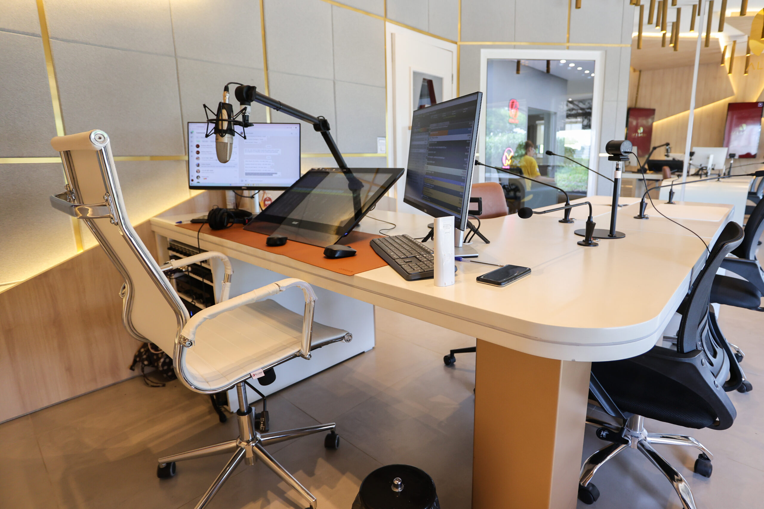 Imagem do nosso Projeto Reforma estúdio Rádio Aline FM
