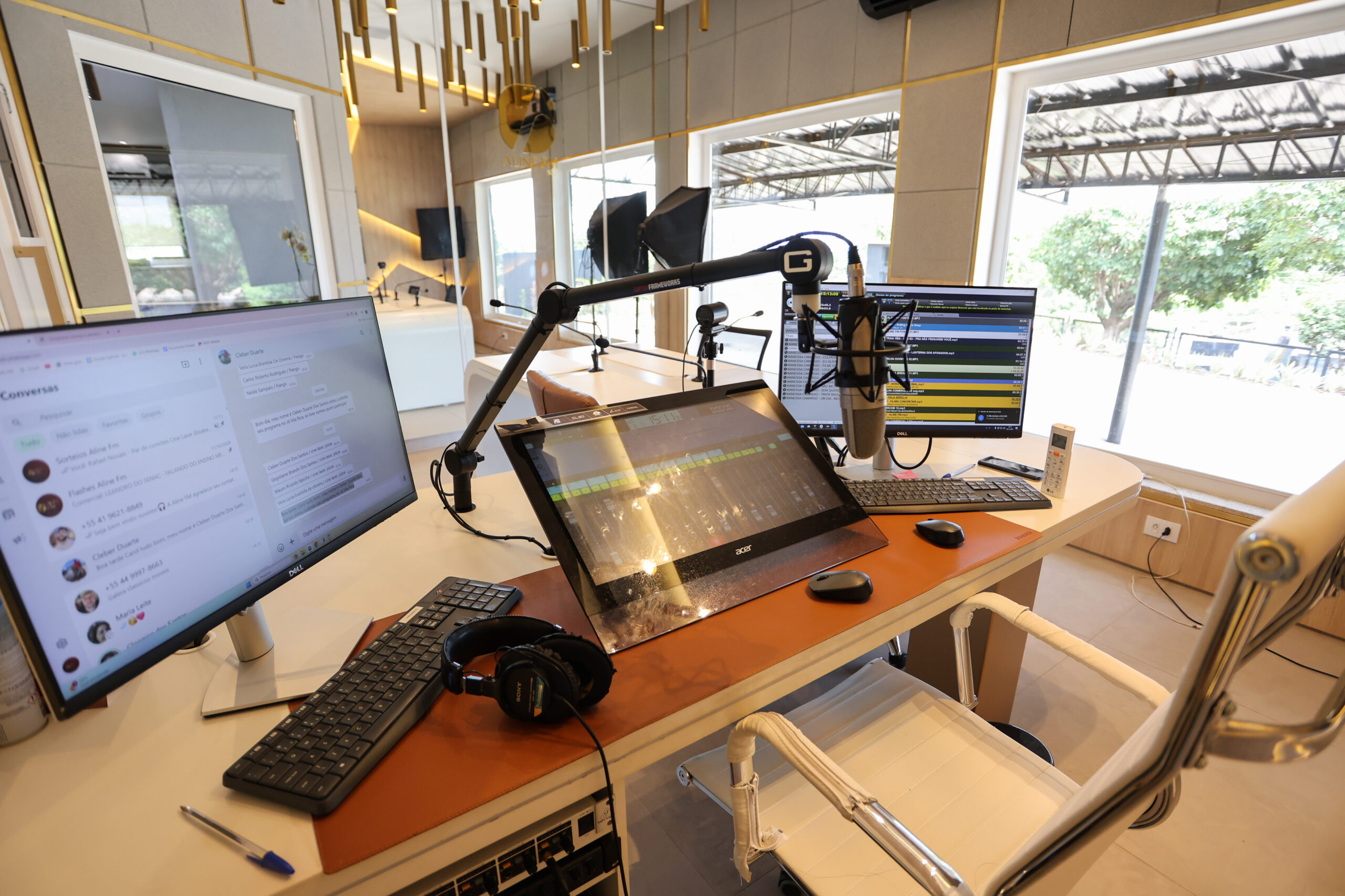 Imagem do nosso Projeto Reforma estúdio Rádio Aline FM